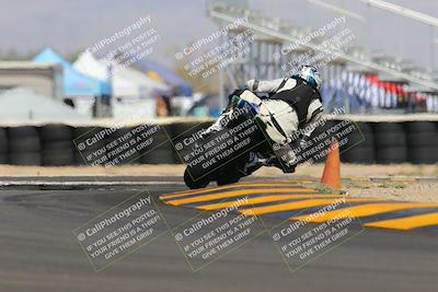 media/Oct-08-2022-SoCal Trackdays (Sat) [[1fc3beec89]]/Turn 16 (125pm)/